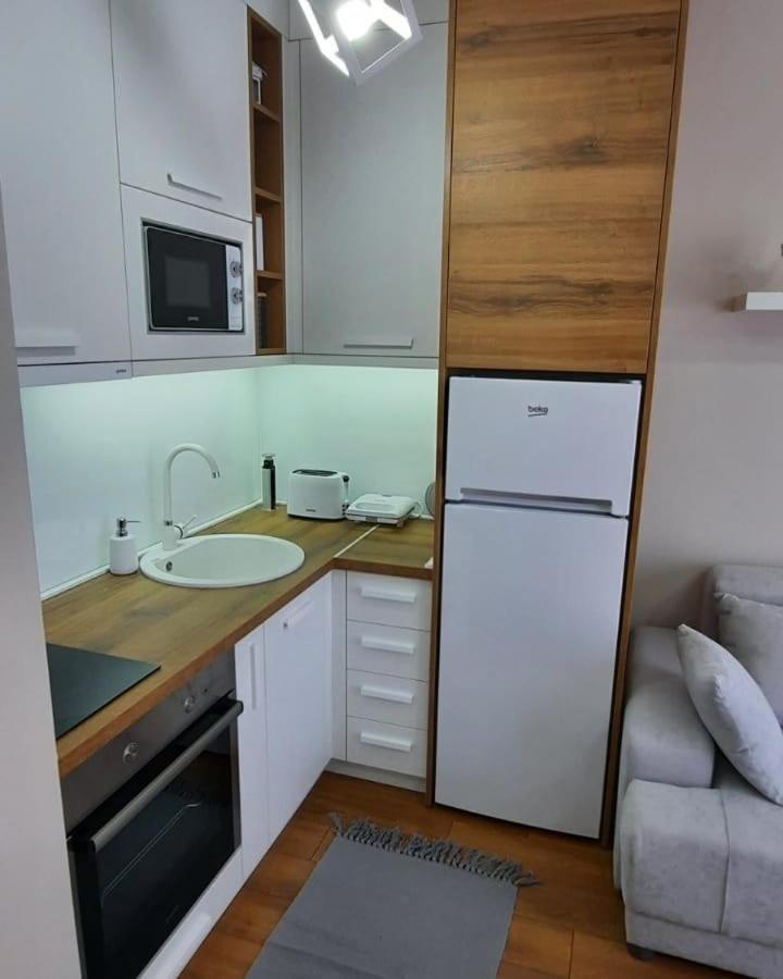 S Apartment