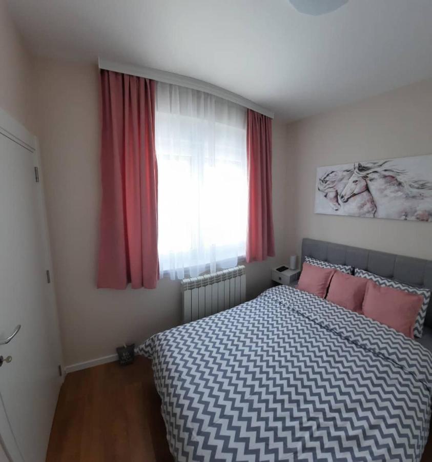 S Apartment *