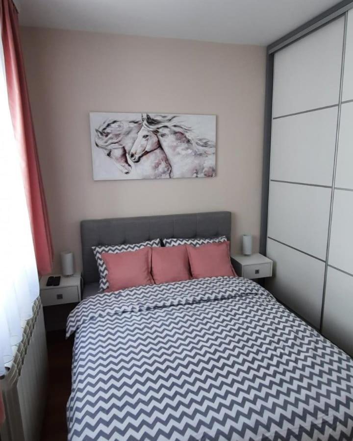 S Apartment *
